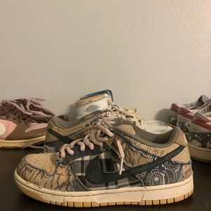 Travis Scott Nike Dunk SB size 9